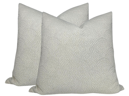 Inverse Scalloped Woven Pillow Cover in Natural